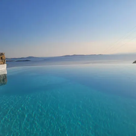 Zelia & Mykonos Town